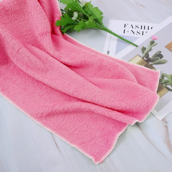 Hearthoom Solid Blanket for Couch Bed Lightweight Velvet Throws Decorative Blankets for Sofa Chair Lap Pink