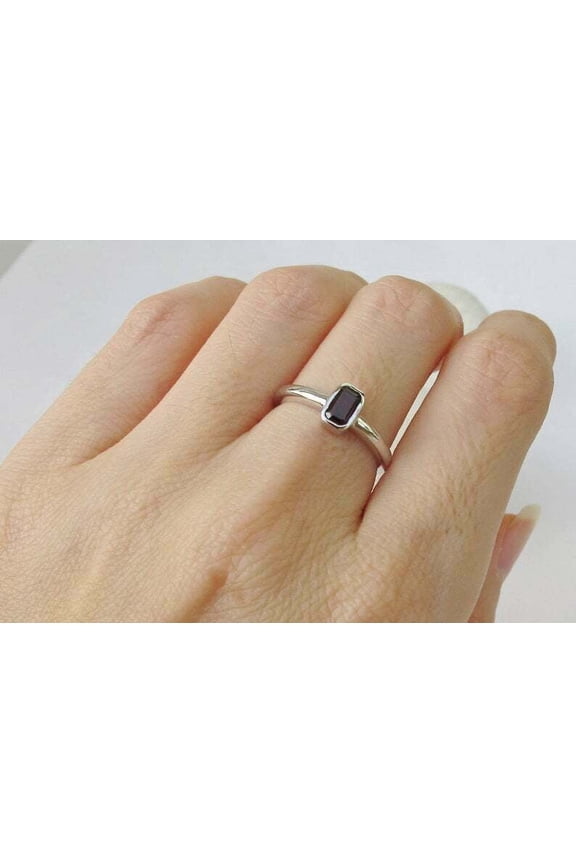 0.5ct Natural Emerald Red Garnet Ring Bezel Set Solitaire 14k SOLID White Gold