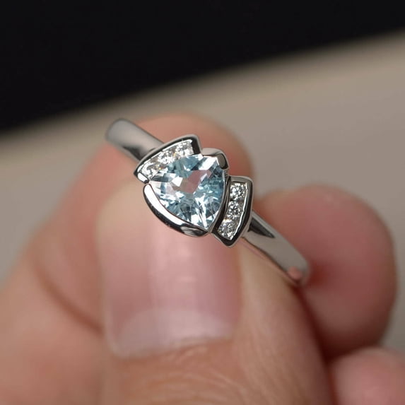 HeartsAndYou 1ct Natural Blue Aquamarine Unique Design Engagement Ring 14k SOLID White Gold
