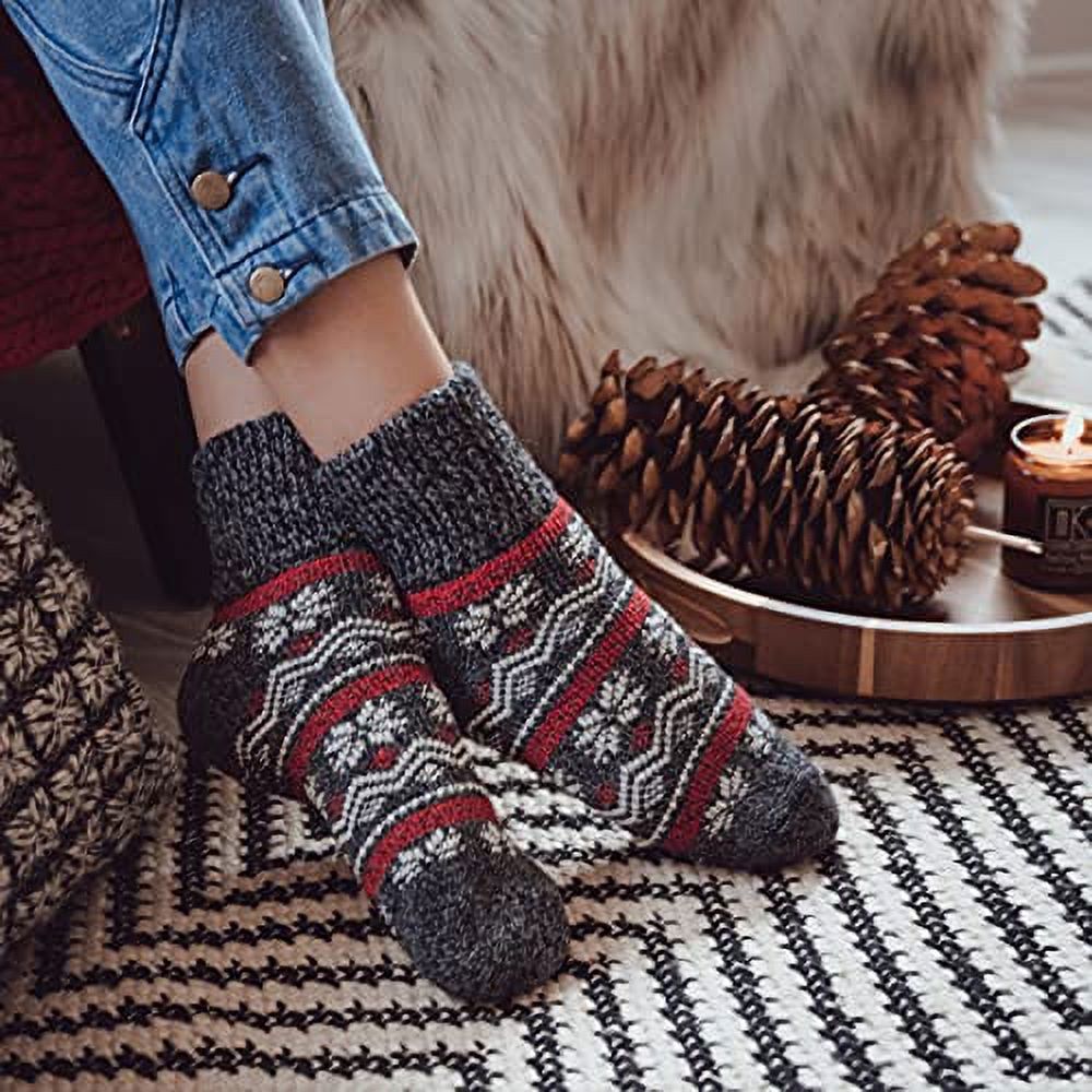 Heat Retainers by MUK LUKS Women's Short Heat Retainer Socks