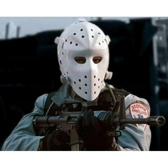 Heat Val Kilmer looks scary in protective mask holding rifle 8x10 inch photo