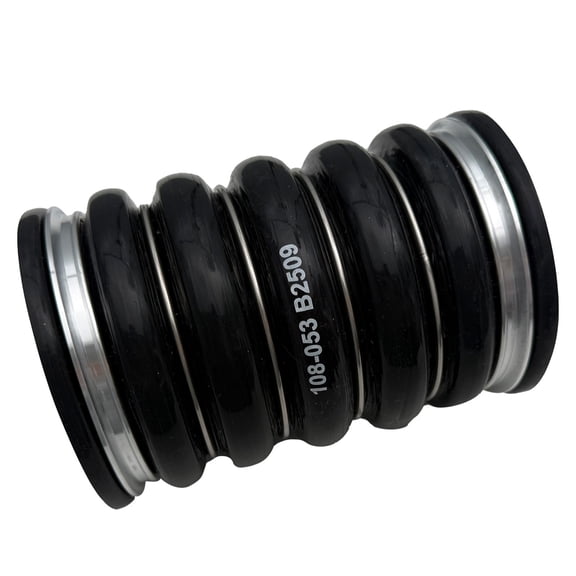 Heavy Duty Upper CAC Charge Air Hose for Volvo D12 D16 82mm ID 150mm Length Charge Air Clooer Hose 5 Humps 4 Rings