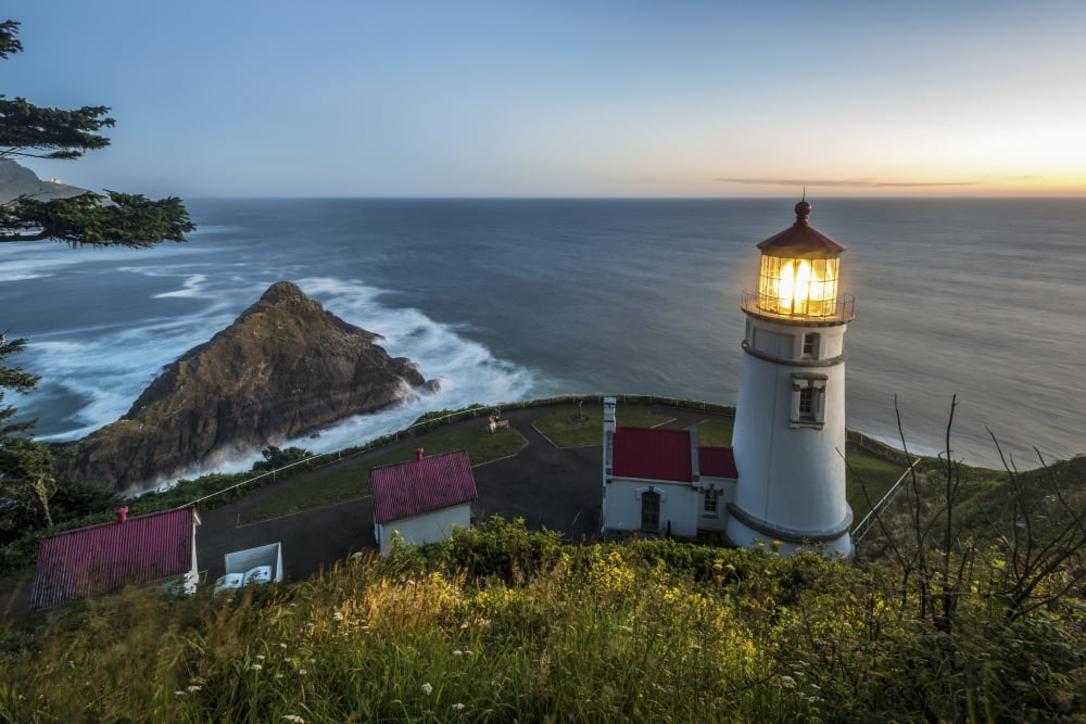 Heceta Head lighthouse at dusk Oregon United States of America Canvas Art - Remsberg Inc Design Pics (38 x 24)