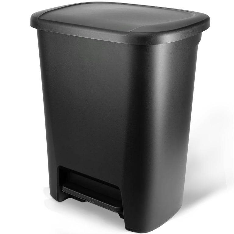 Hefty Kitchen Trash Can, 20.4 Gallon Plastic Step Garbage Bin with Foot Pedal Lid, Black