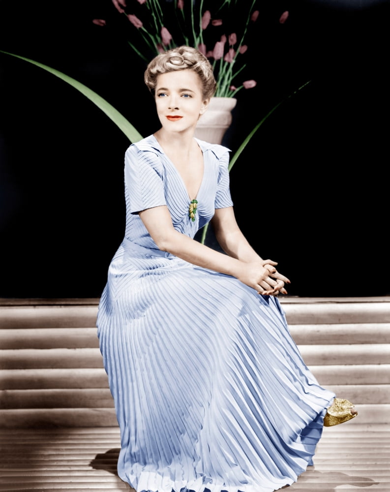 Helen Hayes Canvas Art - (16 x 20)