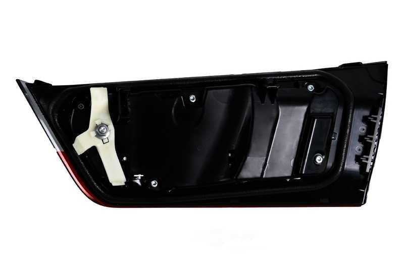Hella 013174531 OE, HELLA with rear fog Light (LED) with tailLight (LED) Inner Section 12V SAE LED