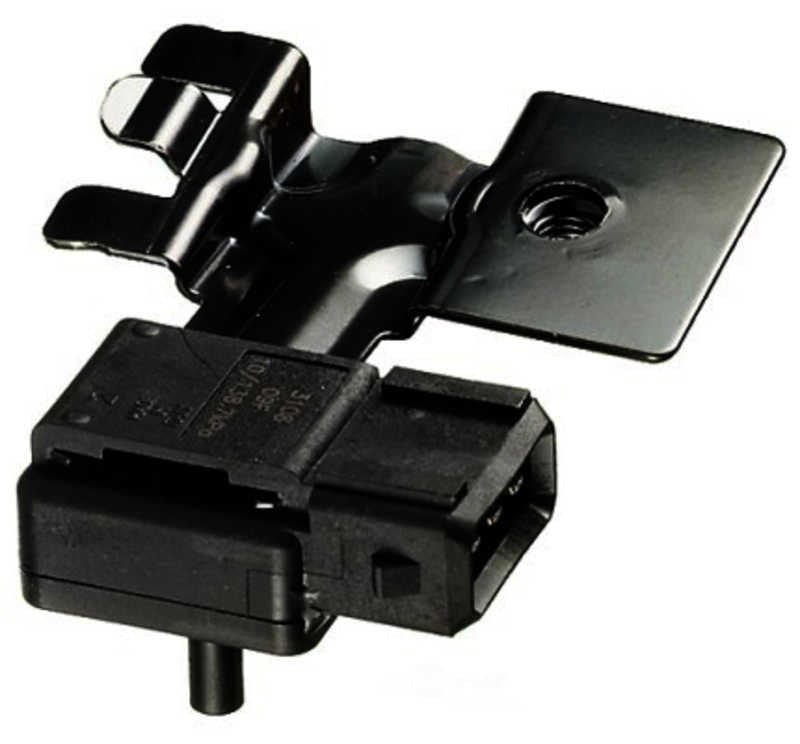 Hella Fits select: 2001-2005 VOLVO S60, 2001-2002 VOLVO V70 XC