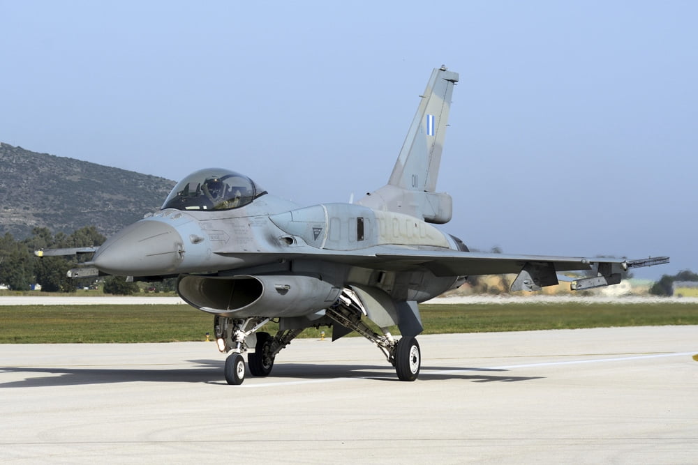 Hellenic Air Force F-16C Block 52 Canvas Art - Daniele FaccioliStocktrek Images (17 x 12)