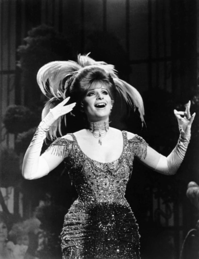 Hello Dolly Canvas Art - (16 x 20)
