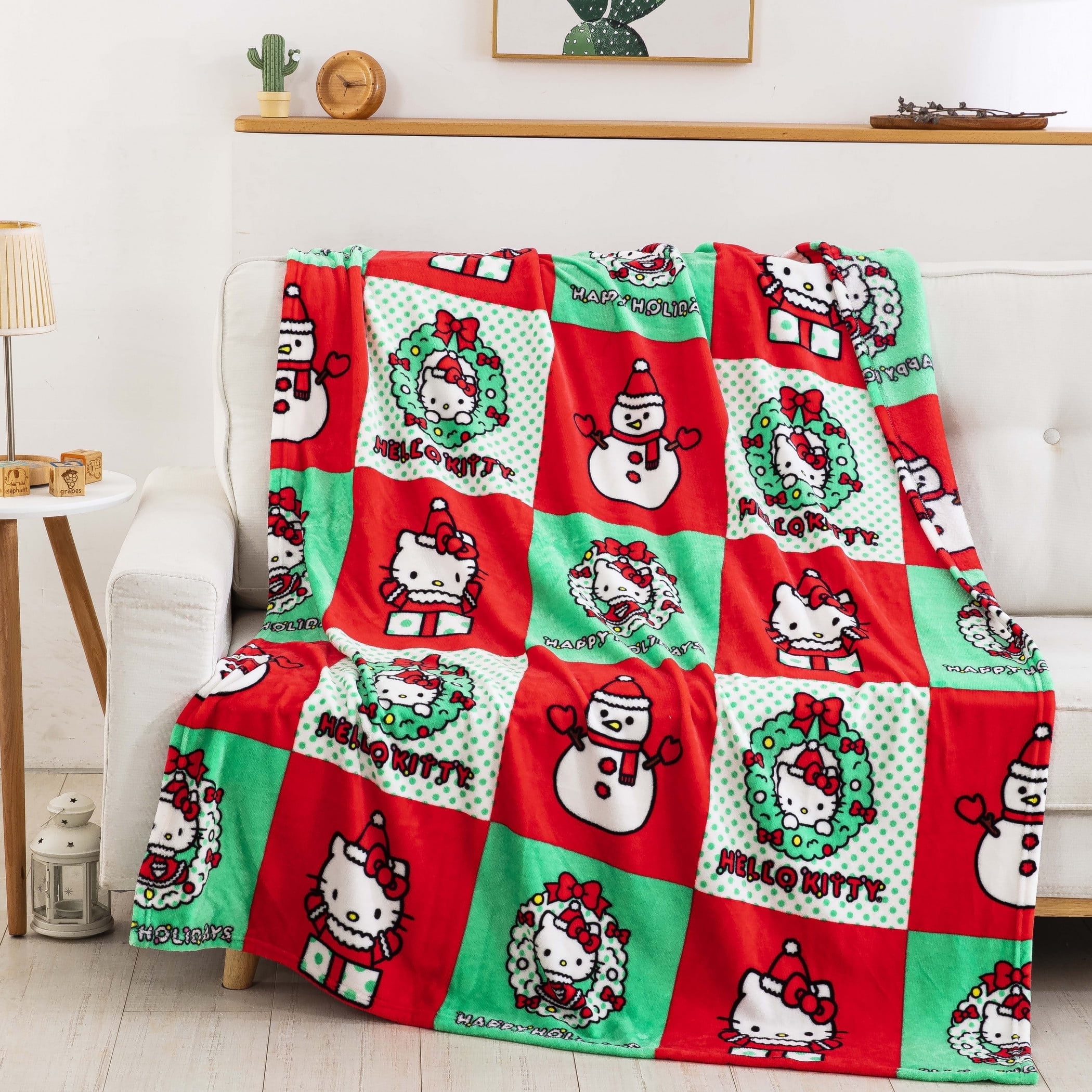 Sanrio Hello Kitty Christmas Plush Soft Silk Touch Throw Blanket for Kids 50 x 70 inches Red and Green Walmart