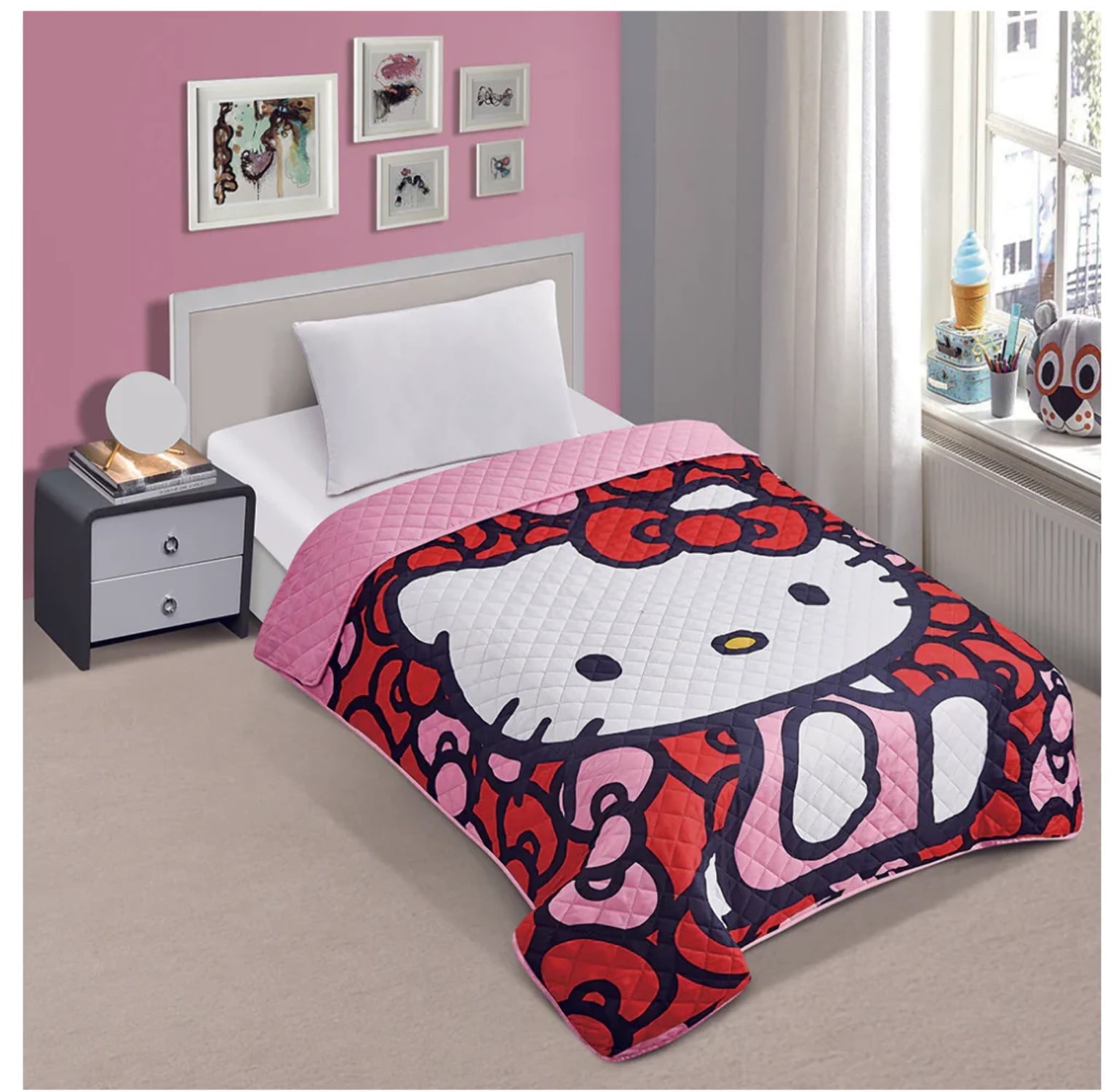 Hello Kitty "World of Bows" Twin/Full Quilted Bedspread Only