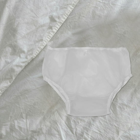 Hemobllo 2-Pack White Reusable Adult Diaper Covers with Elastic Waistband for Comfortable Home Use