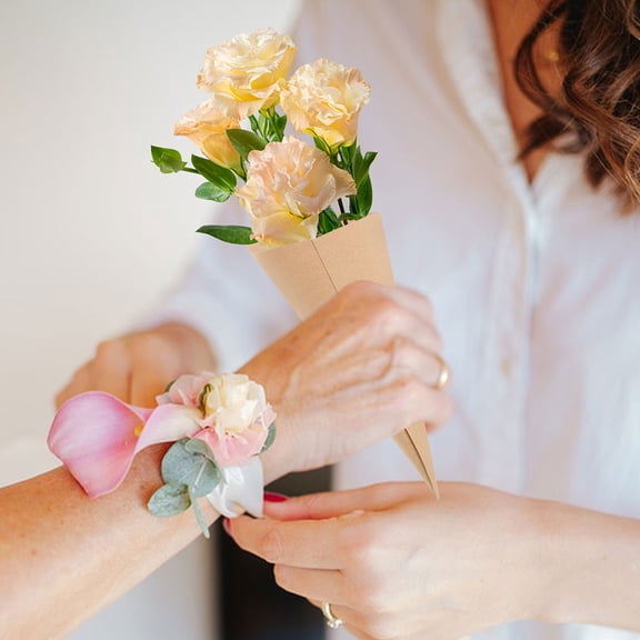 HEMOTON 25pcs Beautiful Paper Cones for Wedding Decor Light Brown Versatile for Storage Use