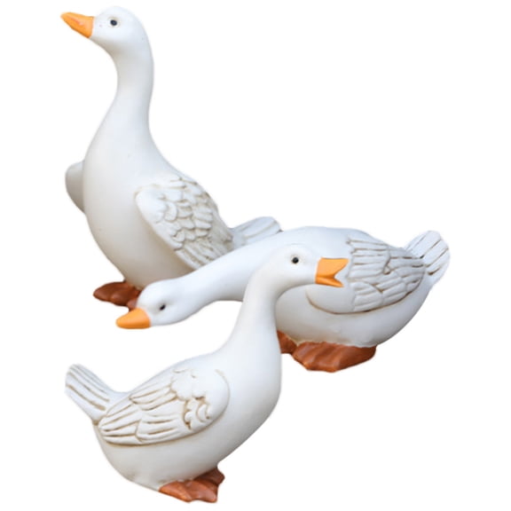 Hemoton 3pcs Miniature Lovely Mini Figurines Cute Cupcake Toppers Animal Ornaments