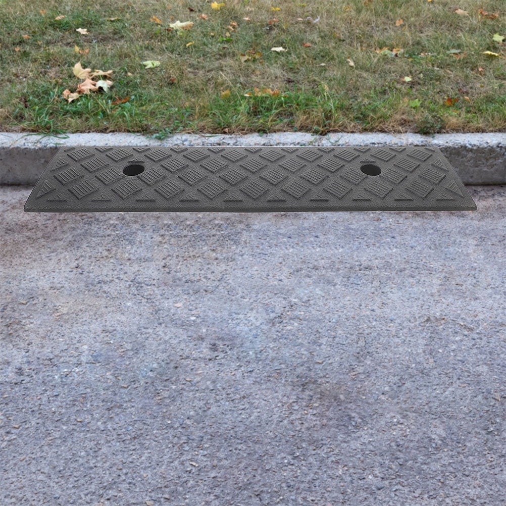 Hemoton Heavy Duty Plastic Curb Ramp for Home Use Black Lightweight Portable with Antislip Surface 70