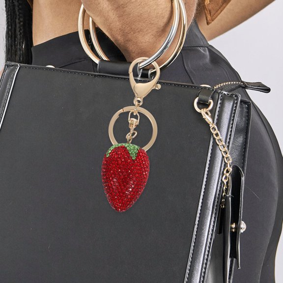 SOPOTUTU Durable Strawberry Keychains for Bags and Backpacks Red Zinc Alloy 1Pack