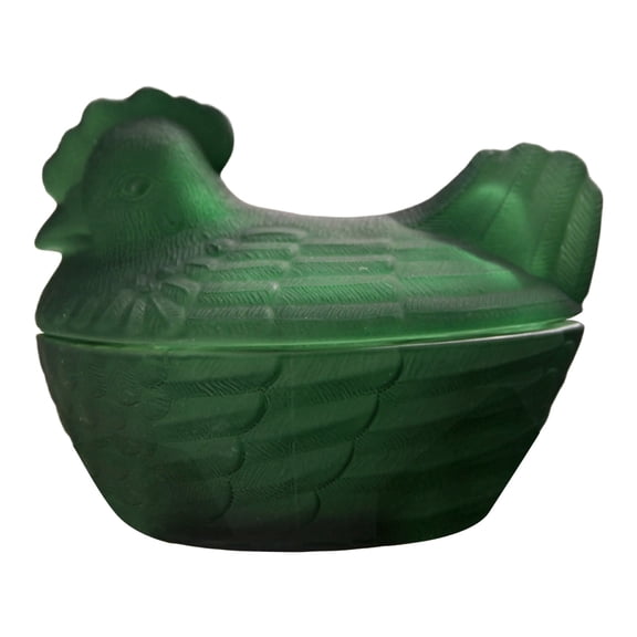 Hen On Nest Glass Dish, Chicken Candy Dish with Lid, Vintage Rooster Fruit Bowl Colorful Glass Candy Bowl for Cookies, Snacks & Dessert, Home Kitchen Office Tabletop Decor, Cute Design, Green