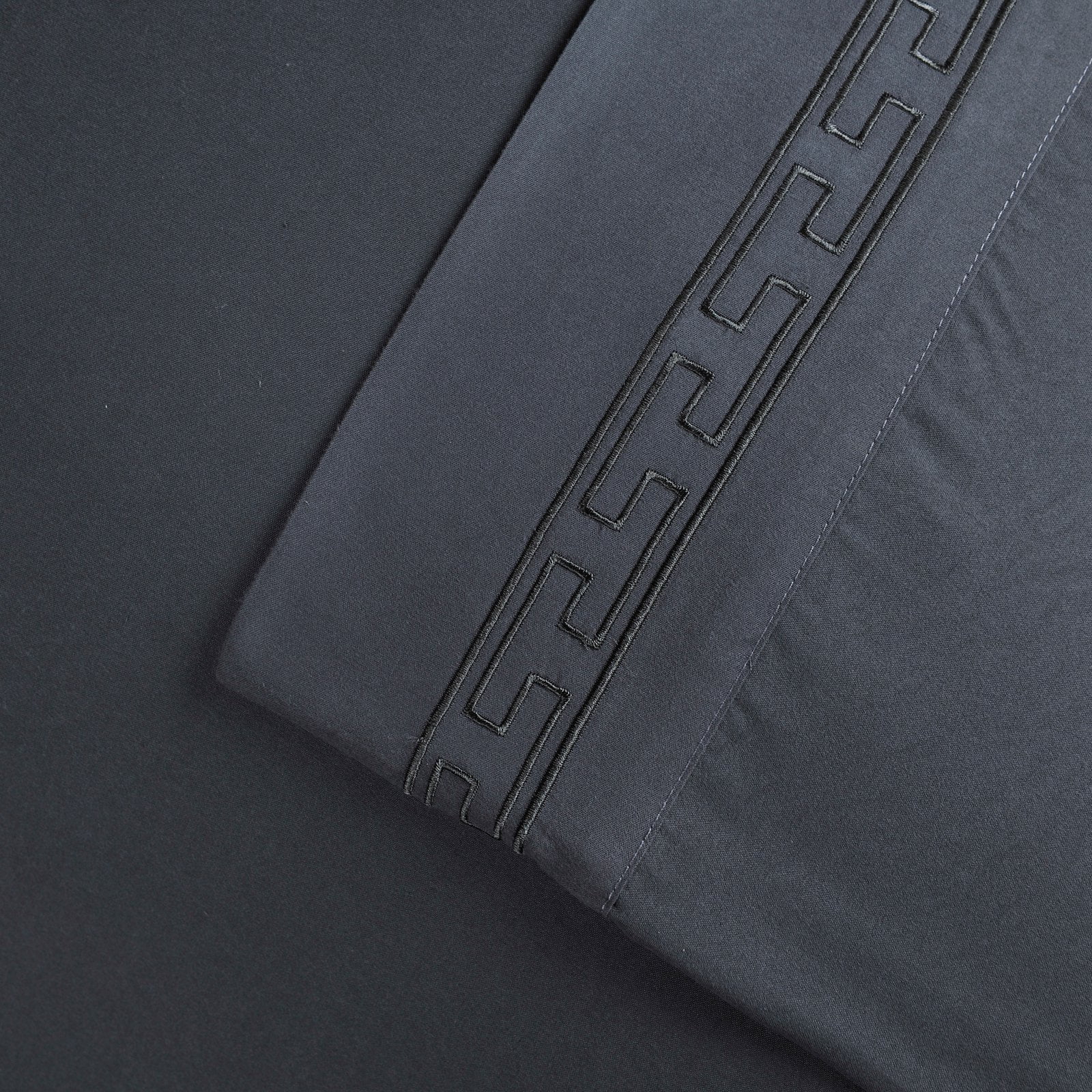 Heritage 3000 Series 2 Piece Regal Embroidery Pillowcase Set by