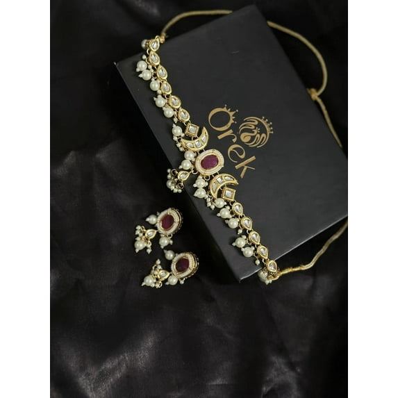 Heritage Glamour: Polki and White Bead Necklace