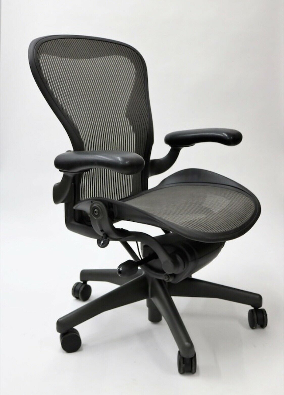 Herman Miller Classic Aeron Office Furniture Task Chair: Standard Tilt ...