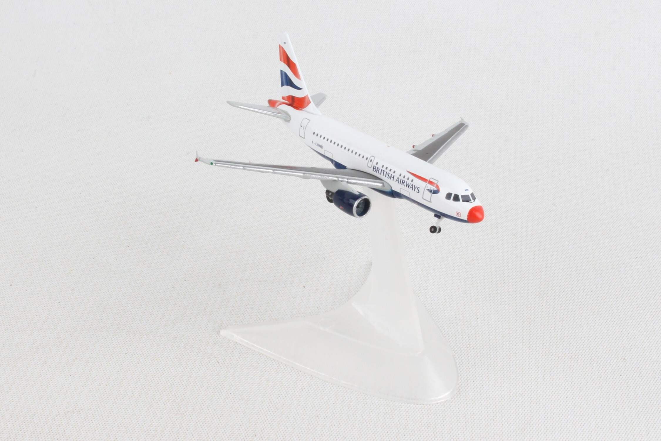 Herpa HE535786 1-500 Scale British A318 Flying Start Model Aircraft Toy ...