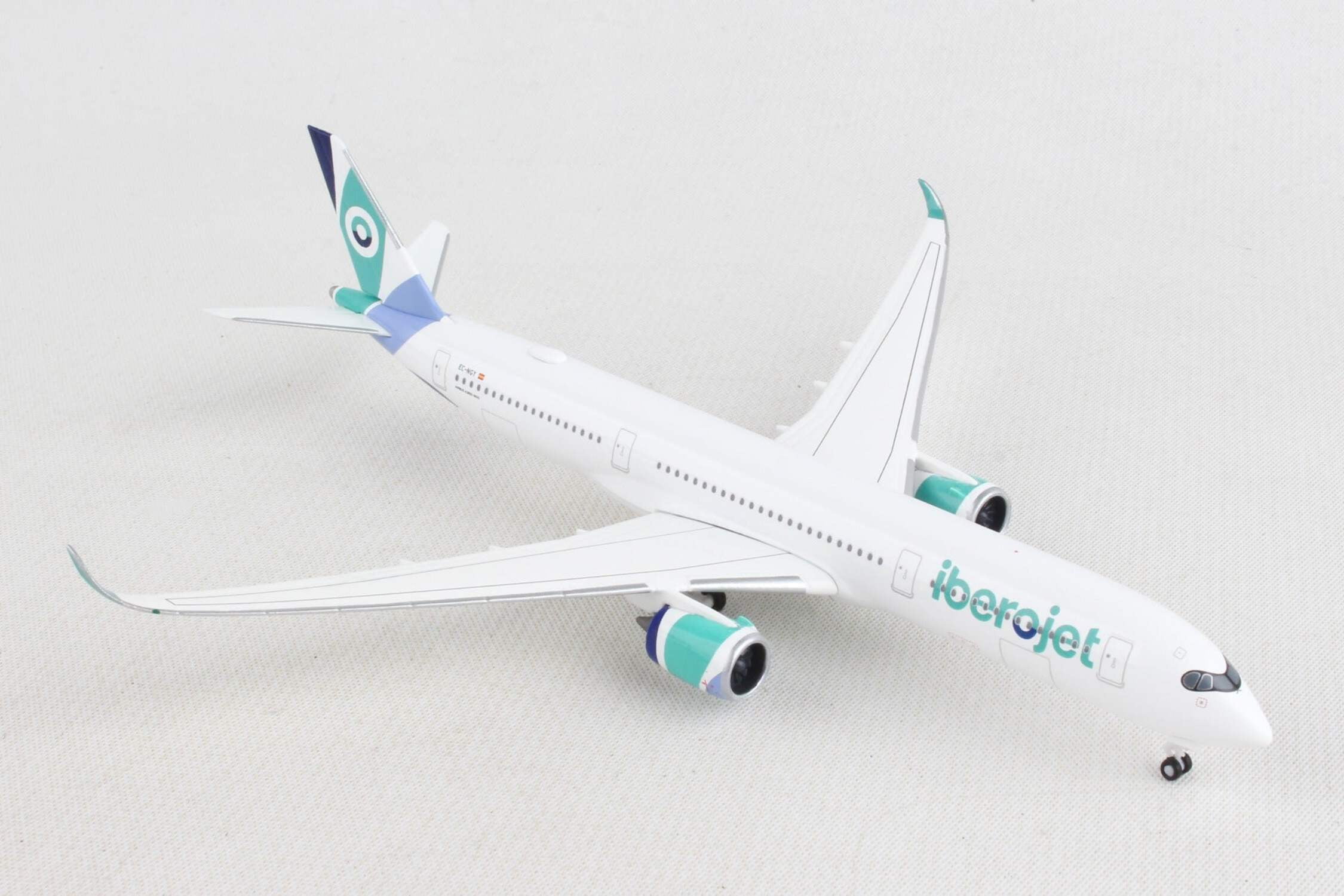 Herpa HE536097 1-500 Scale Iberojet A350-900 Model Aircraft Toy