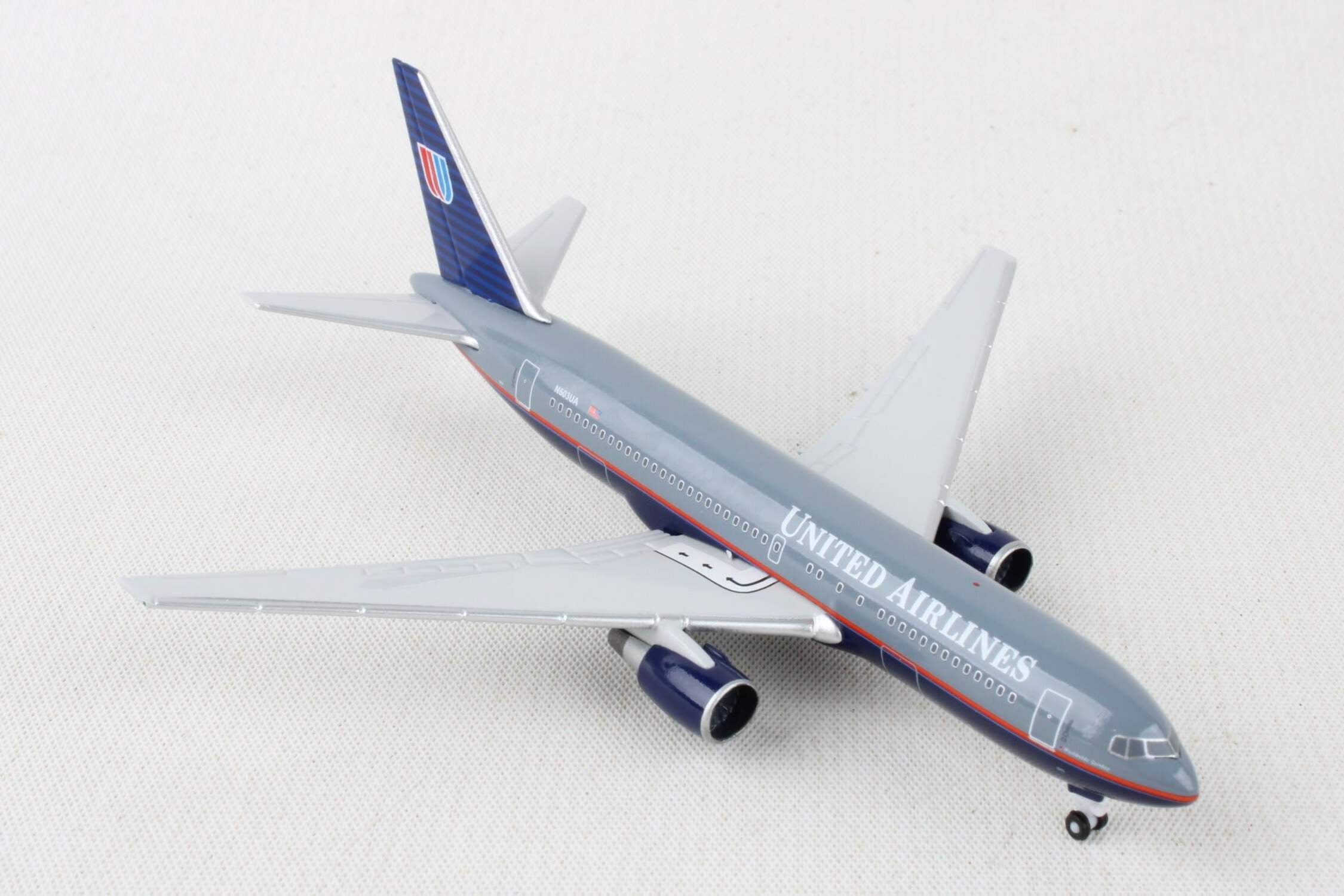Herpa HE536738 1-500 Scale United Airlines B767-200 Model Airplane