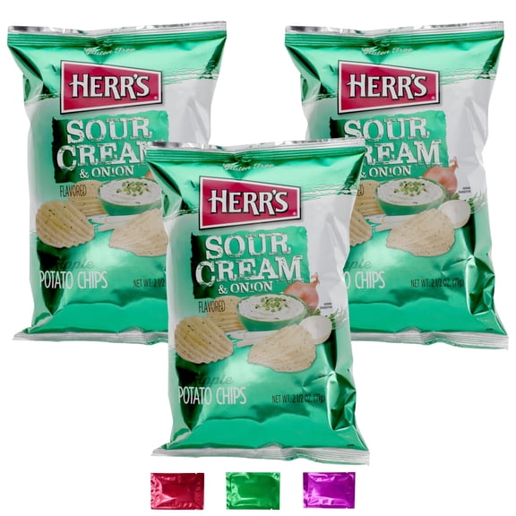 Herrs Sour Cream and Onion Ripple Potato Chips, Tangy & Zesty Flavor Snacks Treat Party Lunch Movie Night Stuffers Travel On the Go Snacking 2.5 oz 3 Packs w/ Bonus Snoep in Beperkte Oplage