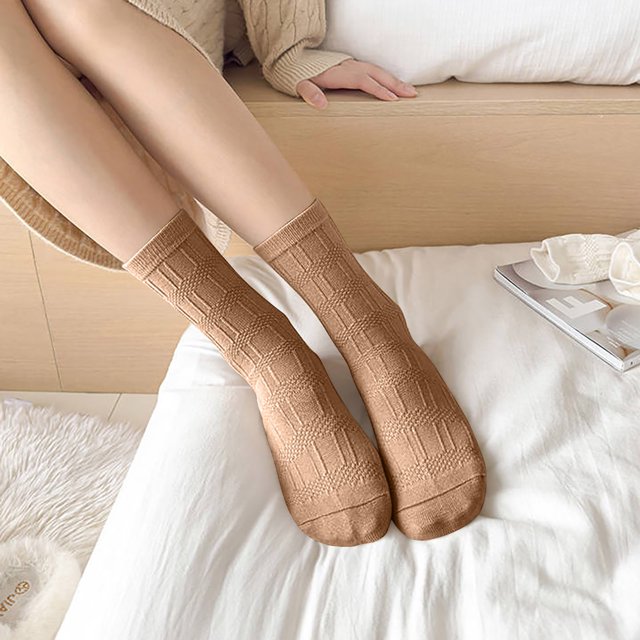 Herrnalise Non Slip Hospital Socks for Women Fluffy Fuzzy Slipper Socks