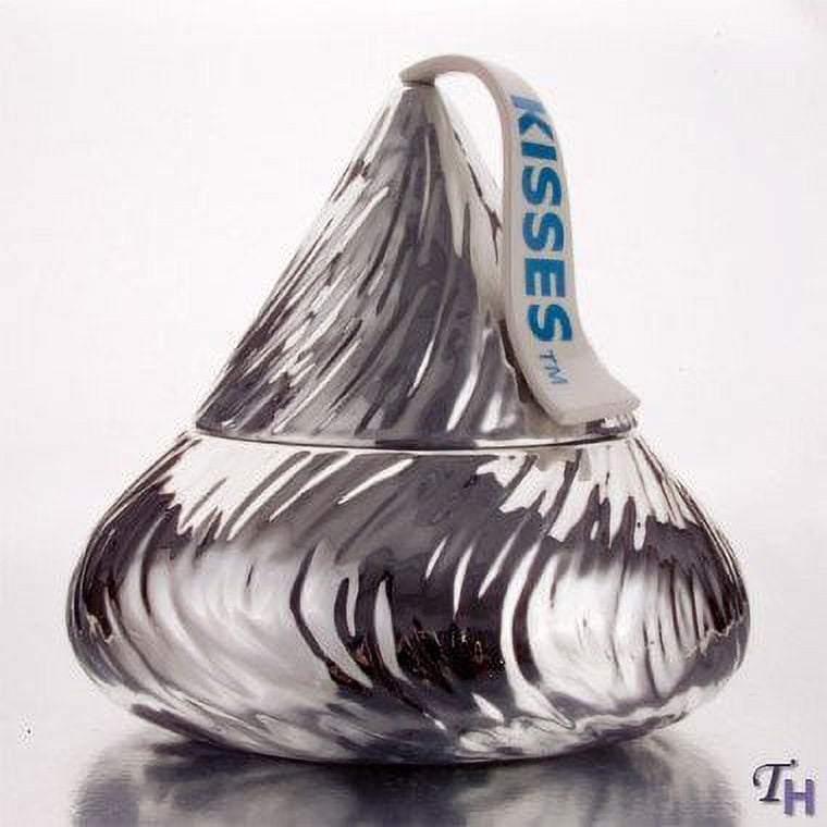 https://i5.walmartimages.com/seo/Hershey-s-Kisses-Cookie-Jar-Looks-LIke-a-Giant-Silver-Foil-Wrapped-KISS_29b330b7-8624-4970-b1f6-8e4a7b0503e4.786983d74c31ee6bb353527d3f6f9fd9.jpeg?odnHeight=768&odnWidth=768&odnBg=FFFFFF