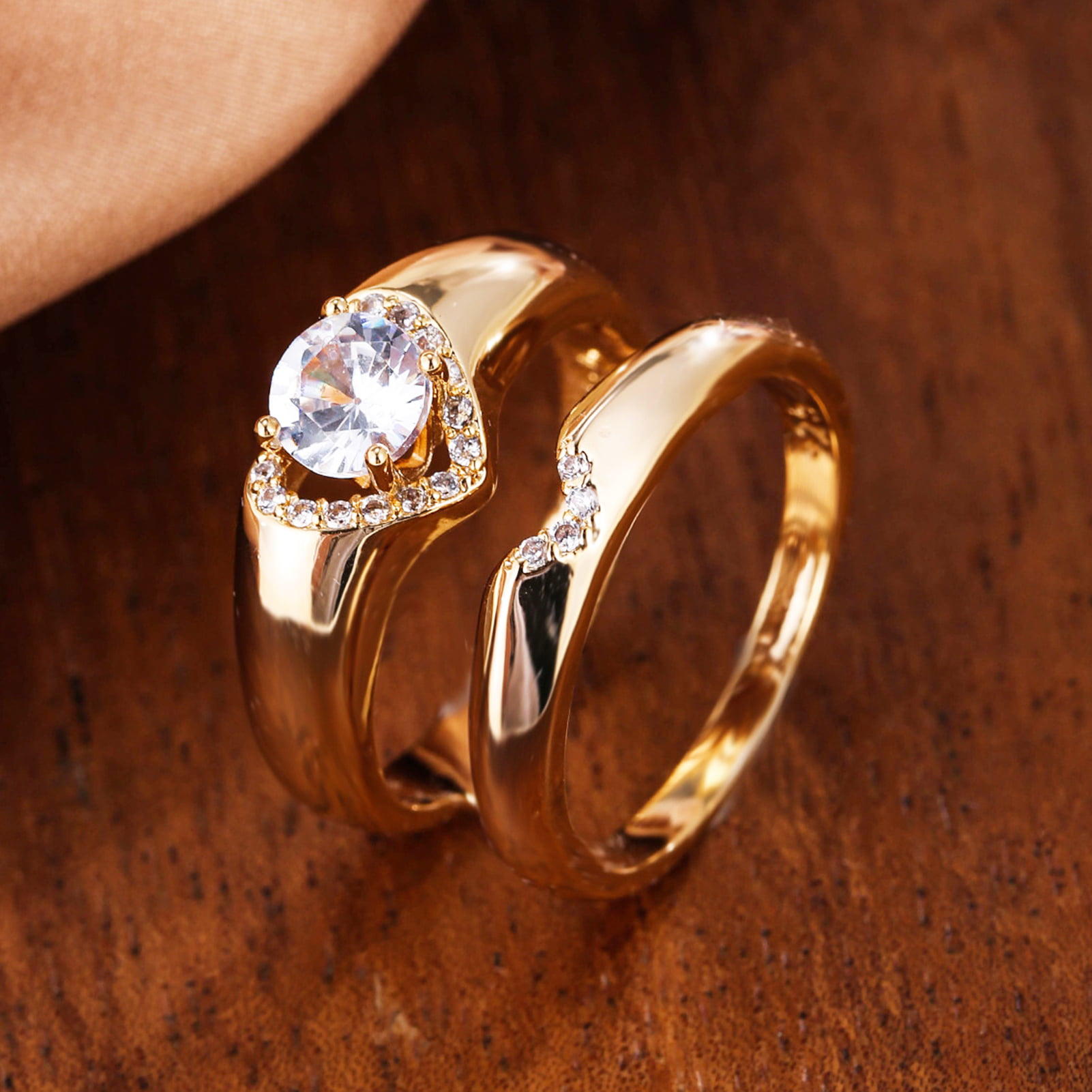 Enigmatic Men's Gold Finger Ring