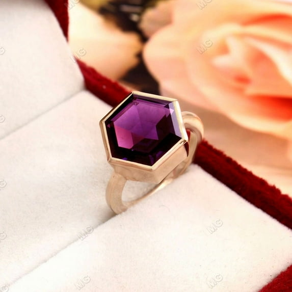 Hexagon Cut Amethyst Ring February Birthstone Ring Sterling Silver Ring Amethyst Gold Ring Purple gemstone Birthday Engagement Ring Gifts.