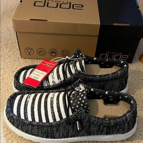 Hey Dude Wally Walls Pledge Patriotic Shoes