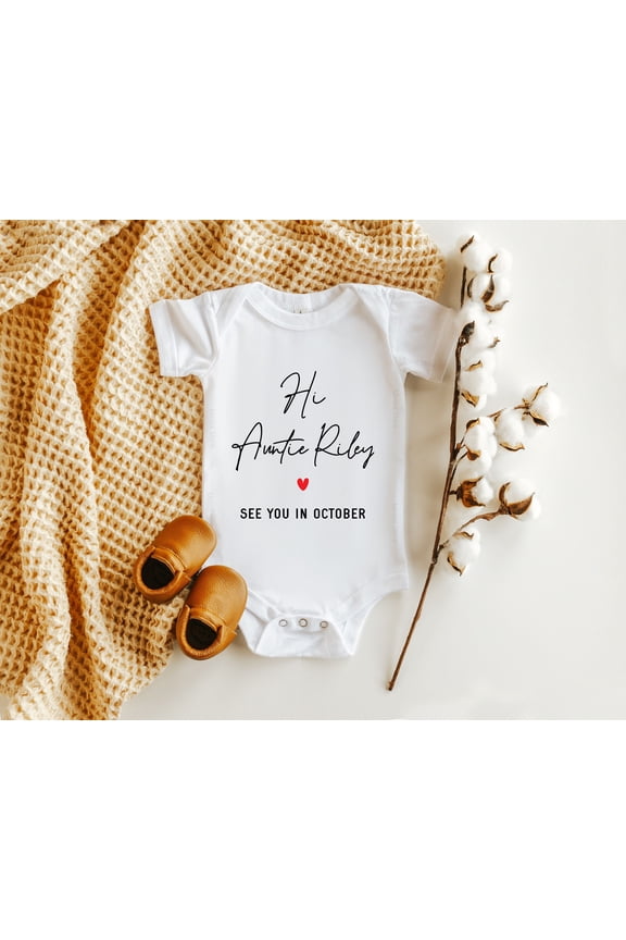 Hi Auntie Baby Bodysuit, Aunt Pregnancy Announcement, Aunt To Be Gift, Baby Announcement, Pregnancy Announcement, Sister To Aunt Gifts Cool Baby Clothing, Cute Baby Onesie, BABY BODYSUIT LAT 4424