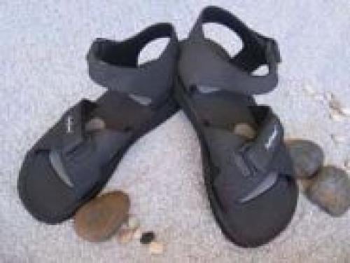 Hi Footwear Slipper Sandals for Comfort and Style