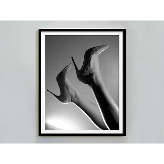 High Heels Print Feminist Poster Black and White Vintage Photography Hypebeast Wall Artgirls Bedroom Decor , Poster Print Only