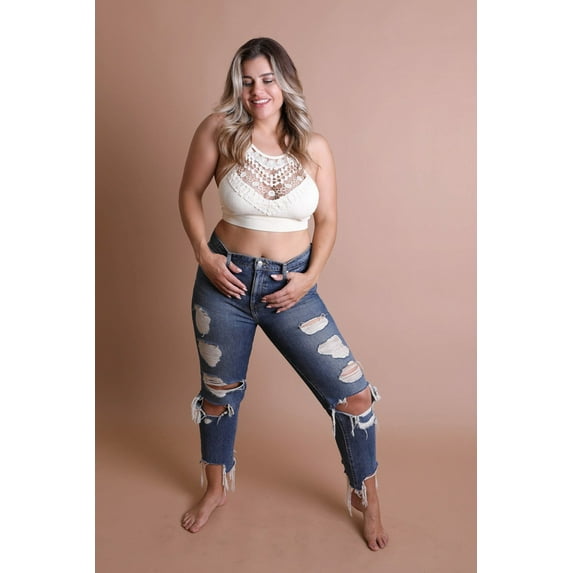 Plus Size Crochet Lace Bralette – Soft and Stylish Look