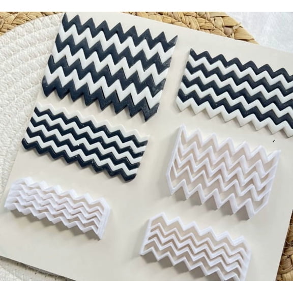 High Precision Geometric Wave Silicone Clay Mold for Handmade Earrings, DIY Jewelry Making, Polymer Clay, Epoxy Resin, and Craft Projects