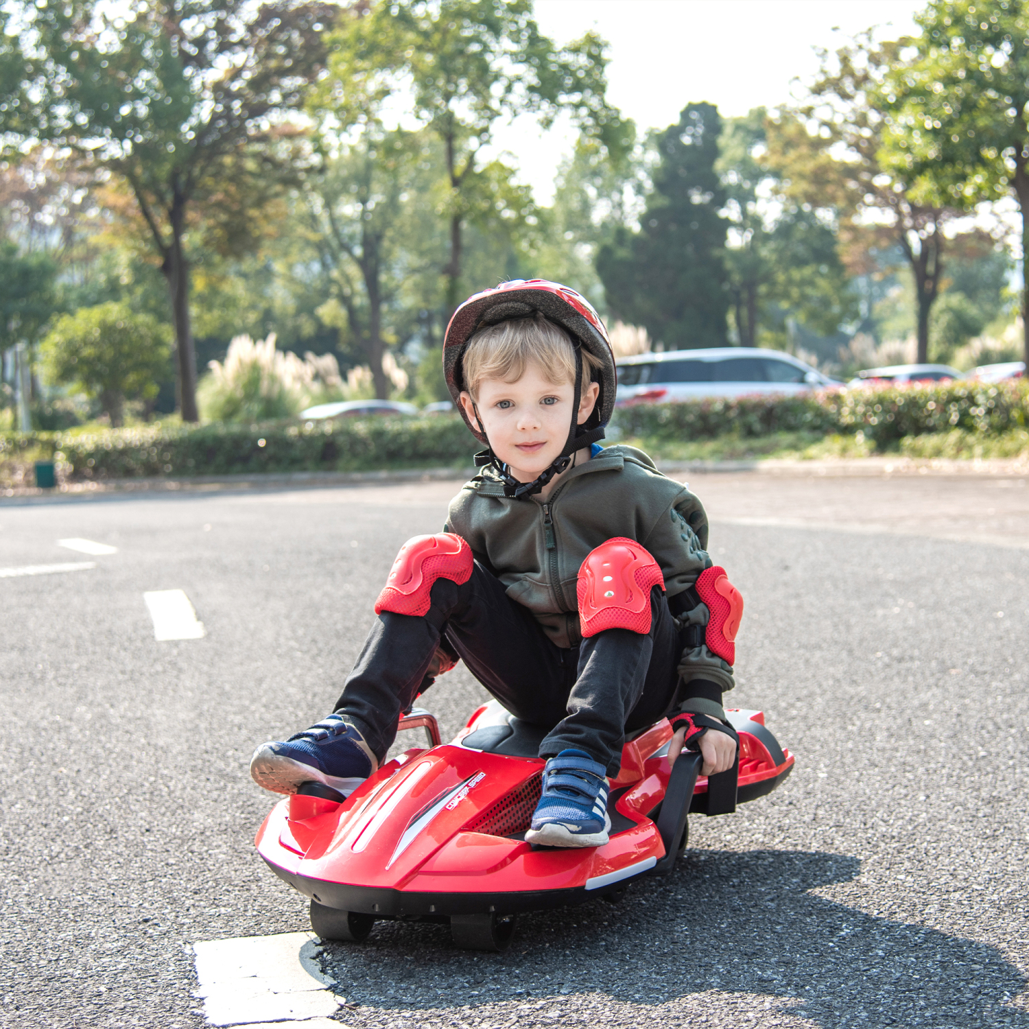 High Speed 24V Kids Electric RideOn Scooter with Protective Gear Set