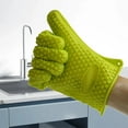thumbnail image 1 of High Temperature Insulated Oven - Silicone Baking Gloves Heart Shaped Design Five Finger Kitchen Gloves for Microwave and Oven Use, 1 of 4