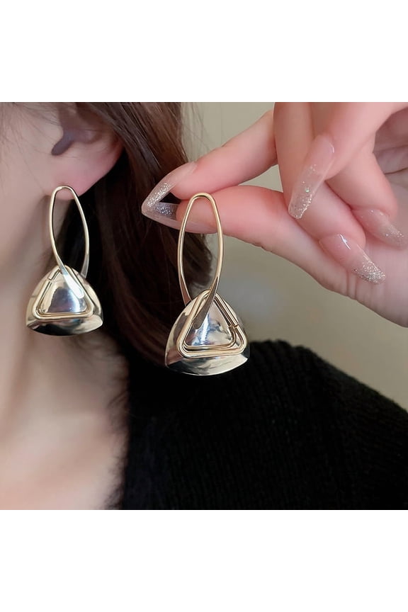 High-end Metallic Hollow Triangle Silver Needle Earrings Minimalist Style European and American Fashion Unique Niche Temperament Earrings for Women