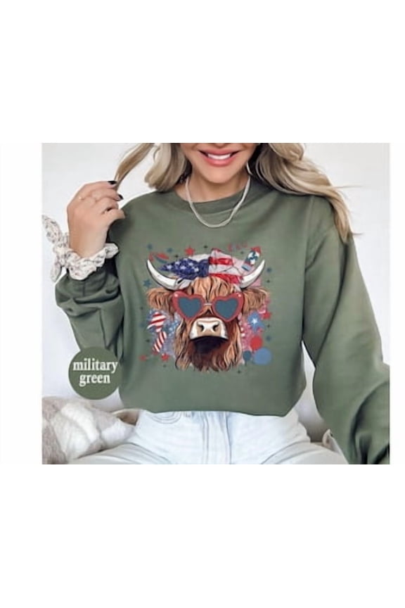 Highland Cow 4Th July, Retro Longhorn Cow Independence Day, Shirt For Women, 4Th Of July Graphic Shirt, Republican Gift Shirt, Sand Sweatshirt