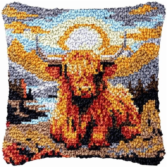 Highland Cow Baby Latch Hook Kits Pillow DIY Rug Cushion Making Kits with preprinted Pattern Canvas Instruction Yarns and Latch Hooking Pillow Cover Easy to Start DIY Home Decor Kits 43x43cm
