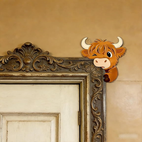 Highland Cow Doorframe Decoration – A Peek a Boo from the Pasture,Peek Over Door Frame Rustic Animal Sculpture for Farmhouse Home, Shelf & Window Sill Accent