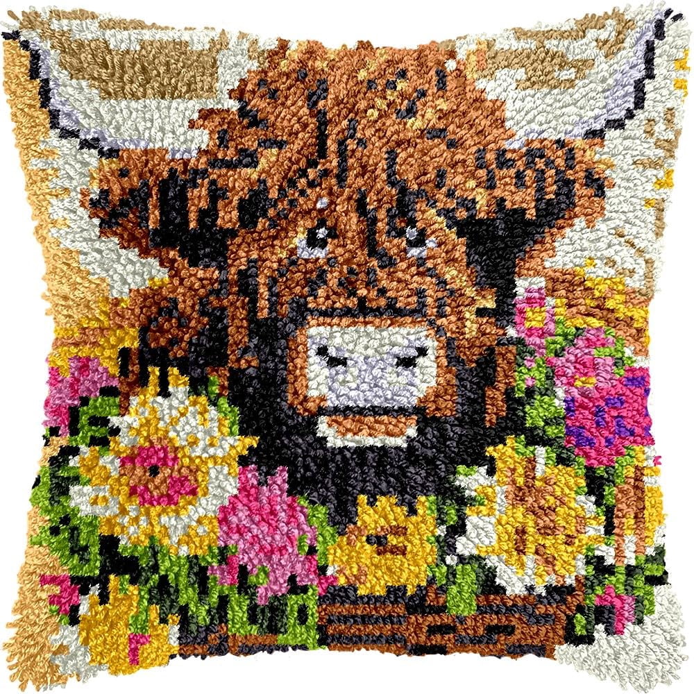 Highland Cow & Flowers Latch Hook Pillow Kits for DIY Throw Pillow Cushion Embroidery Latch Hooking Pillowcase Kits with Preprinted Canvas Crochet Yarn Kits for Home Decor 17''X 17''(C143)