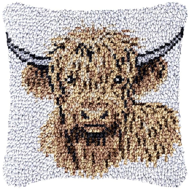 Highland Cow Latch Hook Pillow Cover Kits for DIY Handmade Throw Pillow Cross Stitch Latch Hook Pillowcase Rug Kits with Preprinted Color Pattern Canvas Crochet Yarn Kits 17''X 17''(ch18)