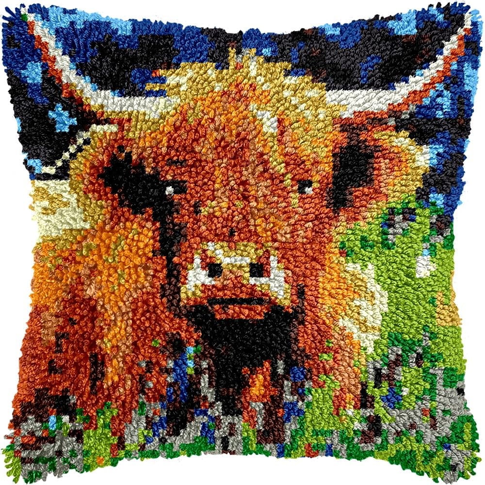 Highland Cow Latch Hook Pillow Kits for DIY Handmade Throw Pillow Cushion Embroidery Latch Hooking Pillowcase Kits with Preprinted Canvas Crochet Yarn Kits 17''X 17''(g112)