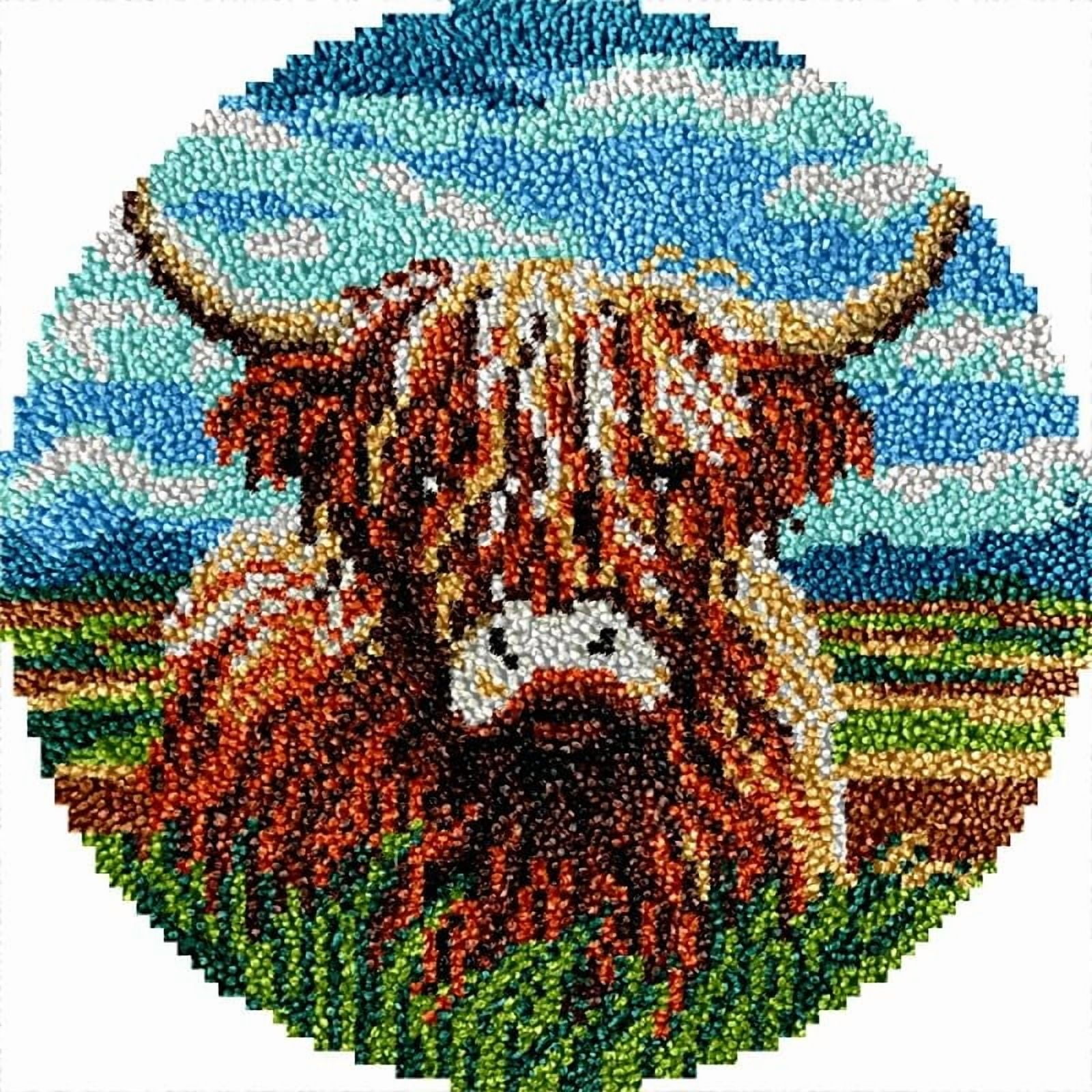 Highland Cow Round Shape Latch Hook Rug Kits Set for Starter Crochet Hook Cushion Mat Sofa Seat Cushion Crocheting Kits with Preprinted Canvas Crochet Yarn Kits 50X50cm (ui160)