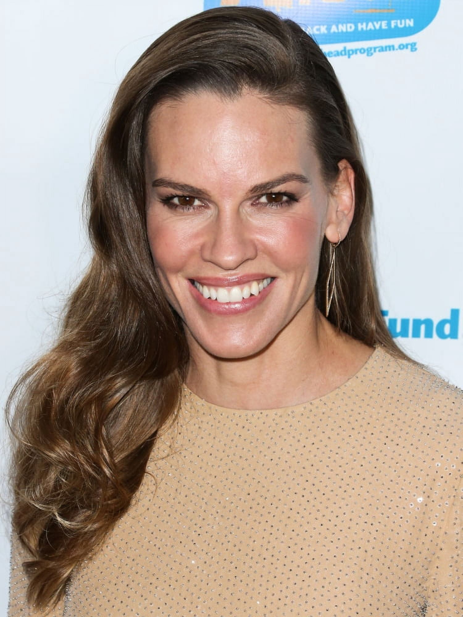 Hilary Swank At Arrivals For The Actors Fund Looking Ahead Awards Canvas Art - (16 x 20)