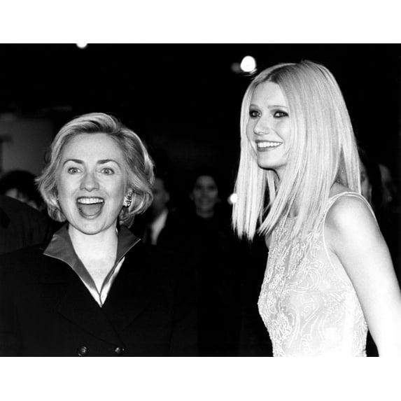 Hillary Clinton, Gwyneth Paltrow At The New York Premiere Of Shakespeare In Love, 12398 Celebrity (20 x 16)